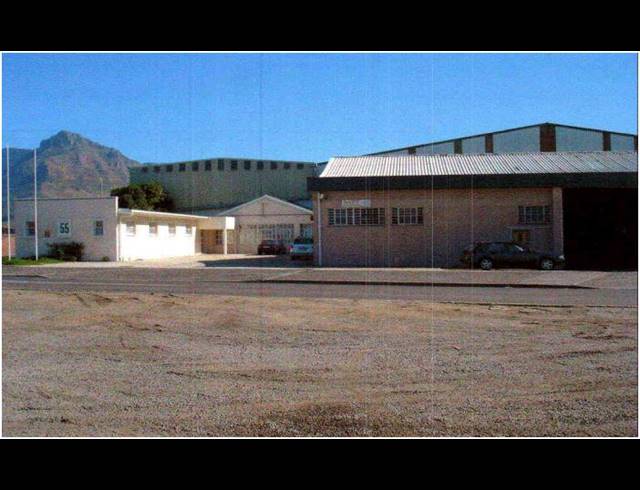 6,338M² FACTORY TO LET IN NDABENI